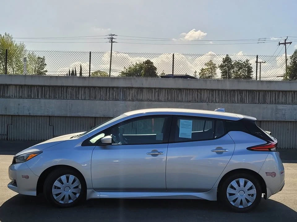 2024 Nissan Leaf - Image 3 of 16