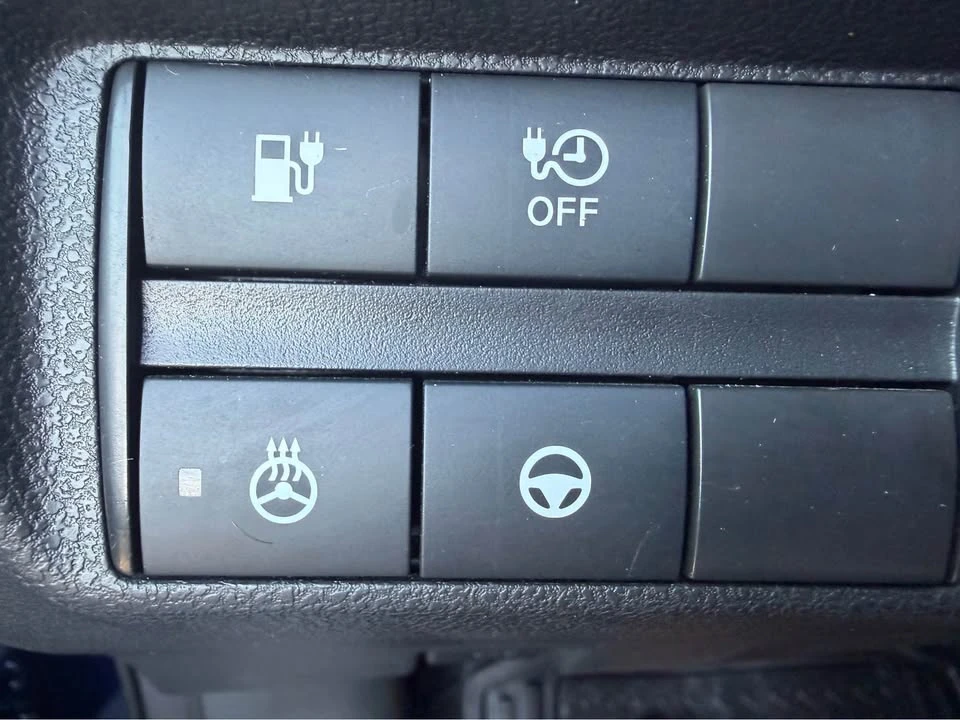 2024 Nissan Leaf - Image 12 of 16