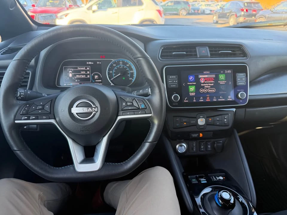 2024 Nissan Leaf - Image 9 of 16