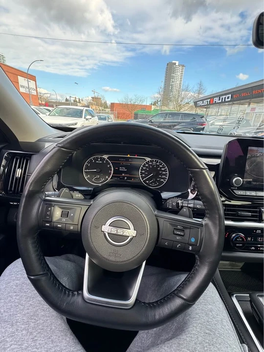 2024 Nissan Pathfinder 5th Gen - Image 9 of 14