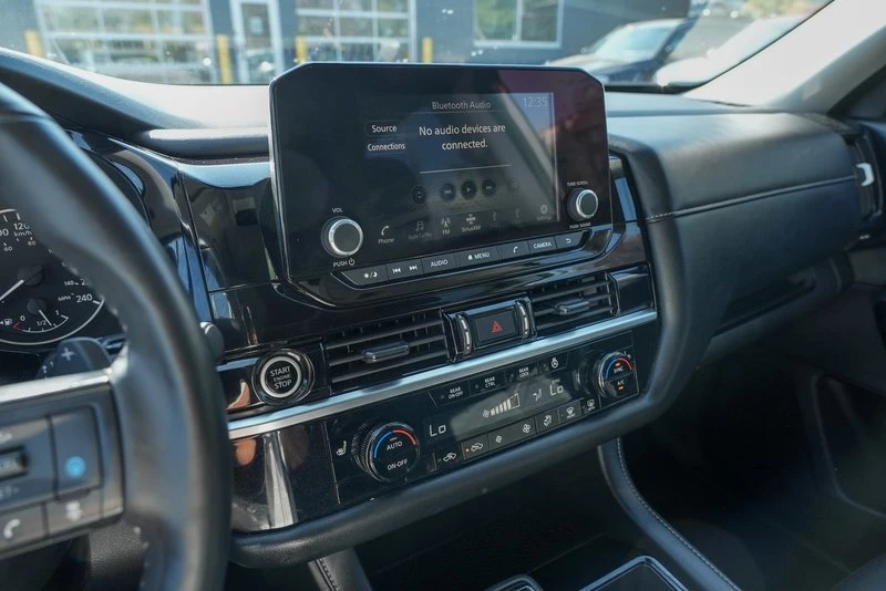 2024 Nissan Pathfinder 5th Gen - Image 15 of 19