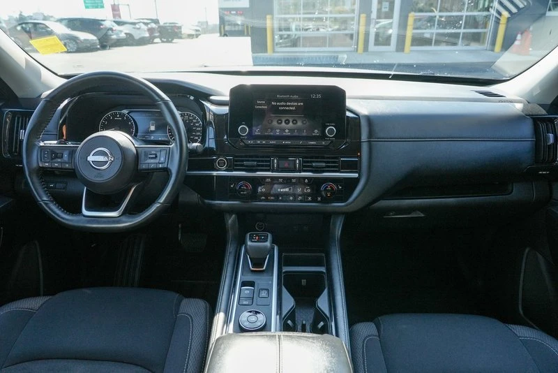 2024 Nissan Pathfinder 5th Gen - Image 18 of 19