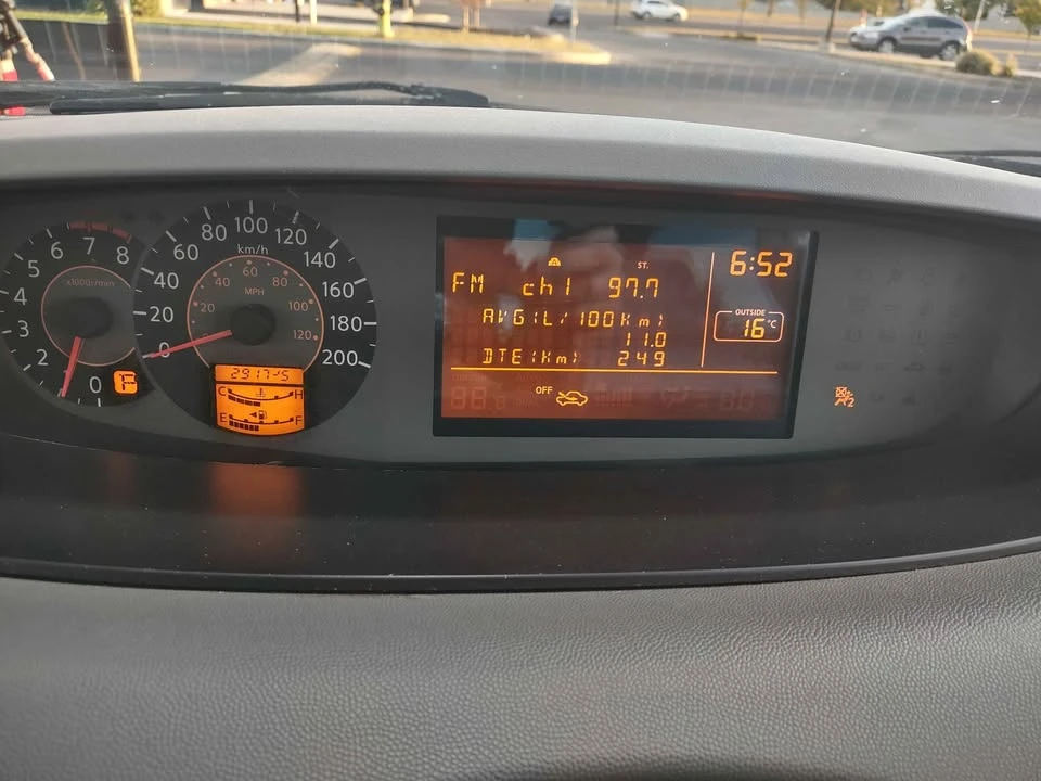 2004 Nissan Quest - Image 20 of 20