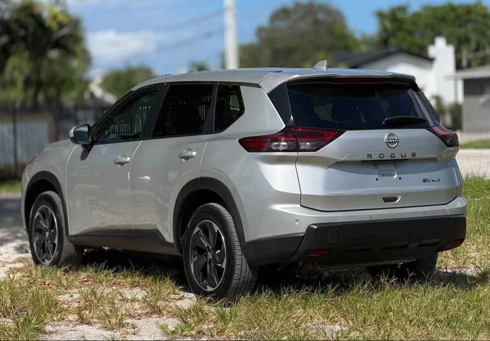 2024 Nissan Rogue - Image 8 of 8