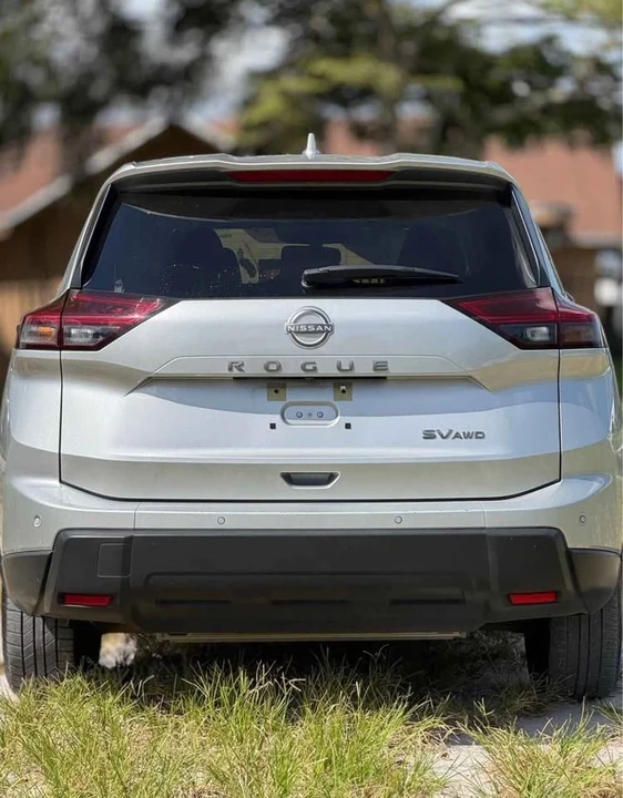 2024 Nissan Rogue - Image 7 of 8