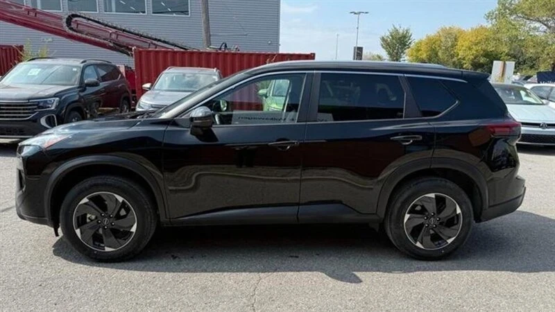 2024 Nissan Rogue - Image 3 of 20