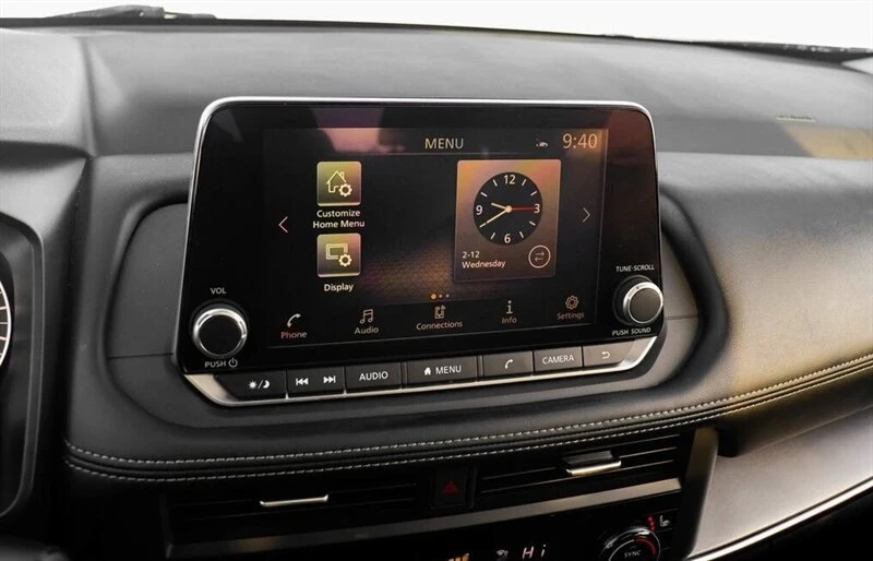 2024 Nissan Rogue - Image 15 of 20