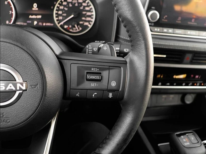 2024 Nissan Rogue - Image 14 of 20