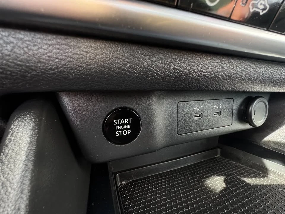 2024 Nissan Rogue - Image 16 of 20