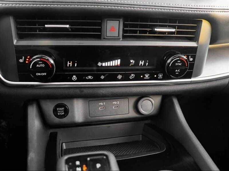 2024 Nissan Rogue - Image 17 of 20
