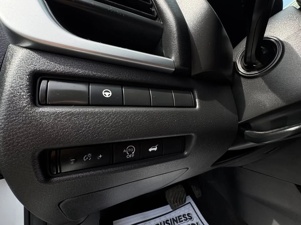 2024 Nissan Rogue - Image 15 of 20