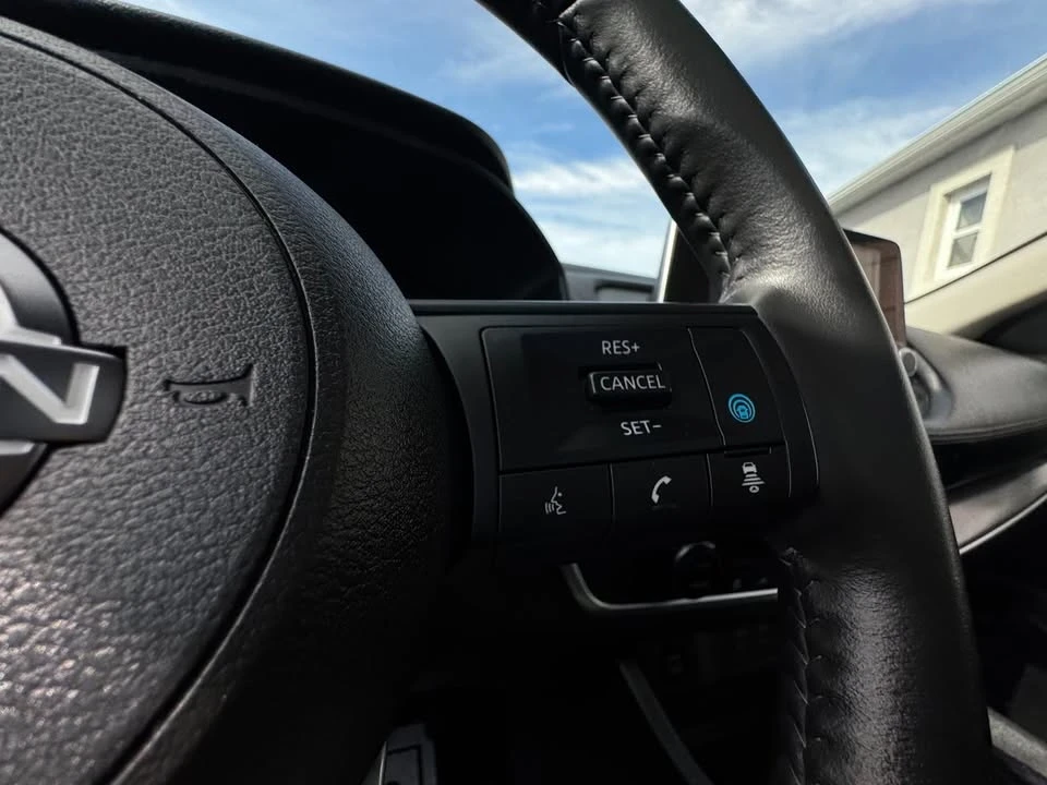 2024 Nissan Rogue - Image 11 of 20