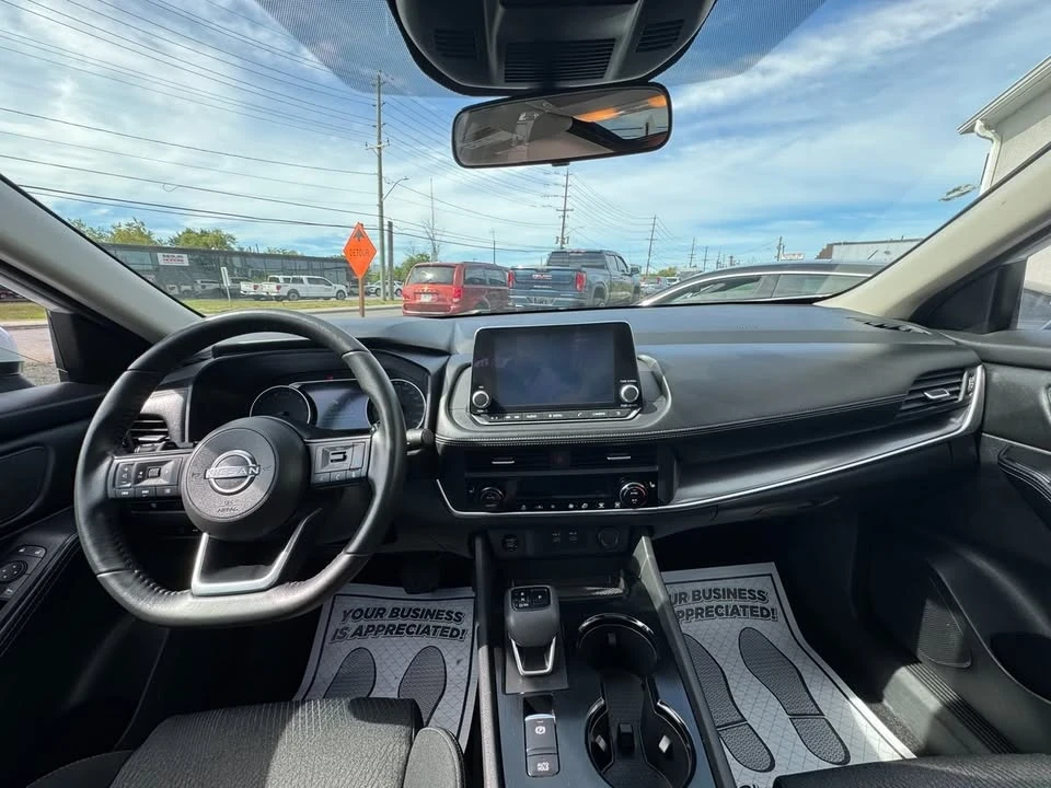 2024 Nissan Rogue - Image 8 of 20