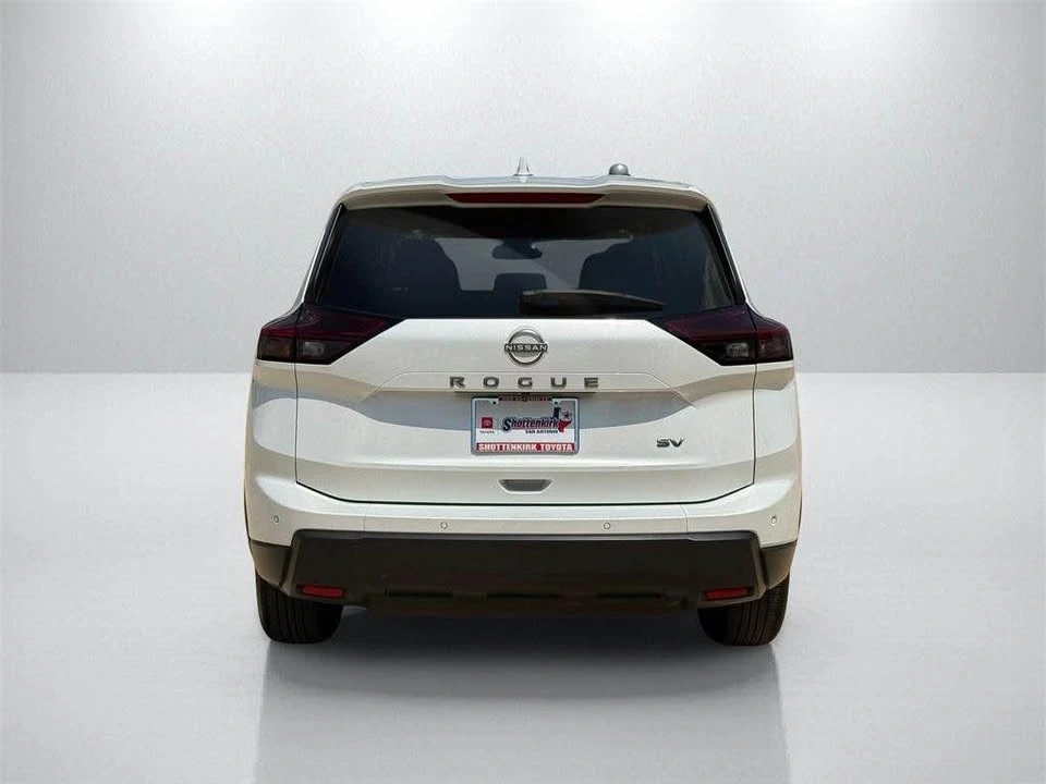 2024 Nissan Rogue - Image 6 of 15