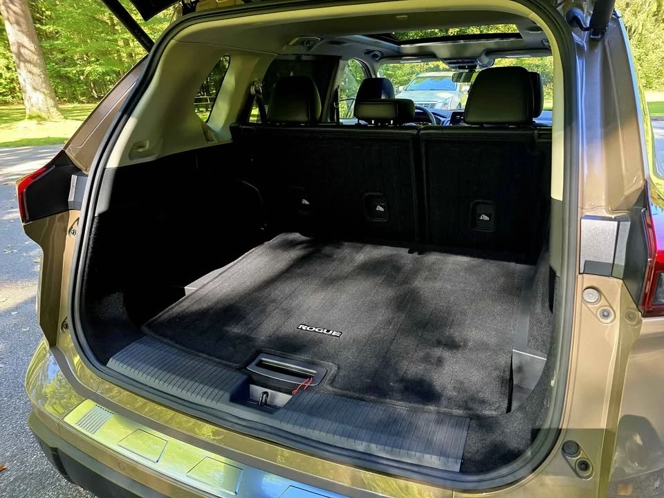 2024 Nissan Rogue - Image 12 of 20