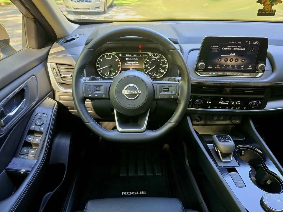 2024 Nissan Rogue - Image 10 of 20