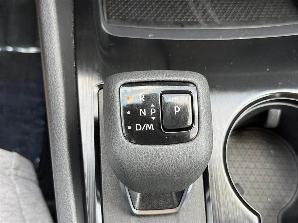 2024 Nissan Rogue - Image 4 of 15