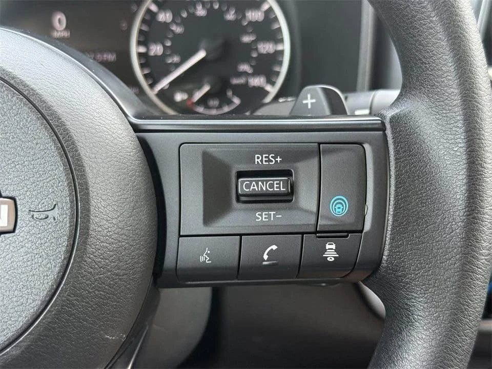 2024 Nissan Rogue - Image 14 of 15
