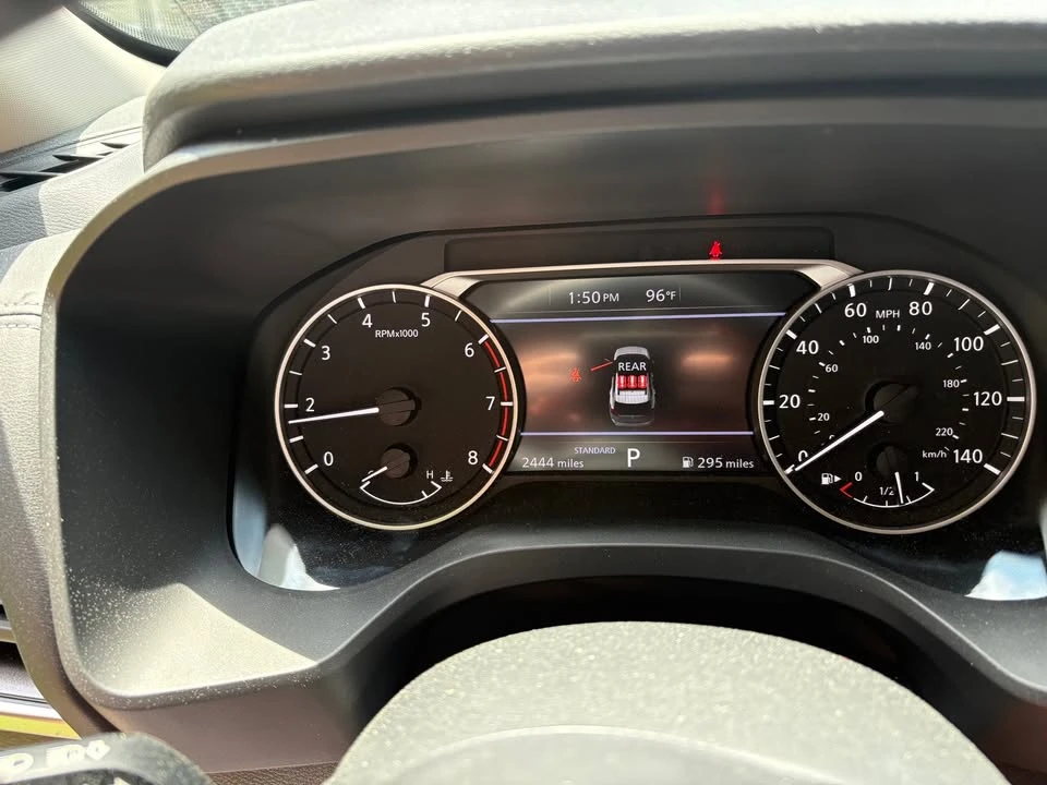 2024 Nissan Rogue - Image 9 of 13