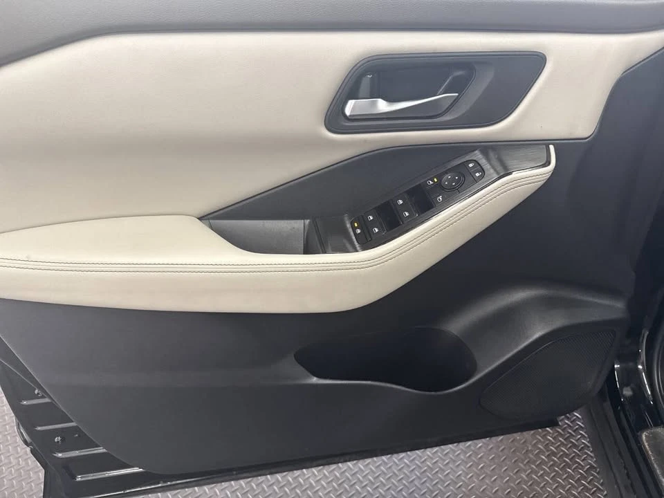 2024 Nissan Rogue - Image 7 of 14