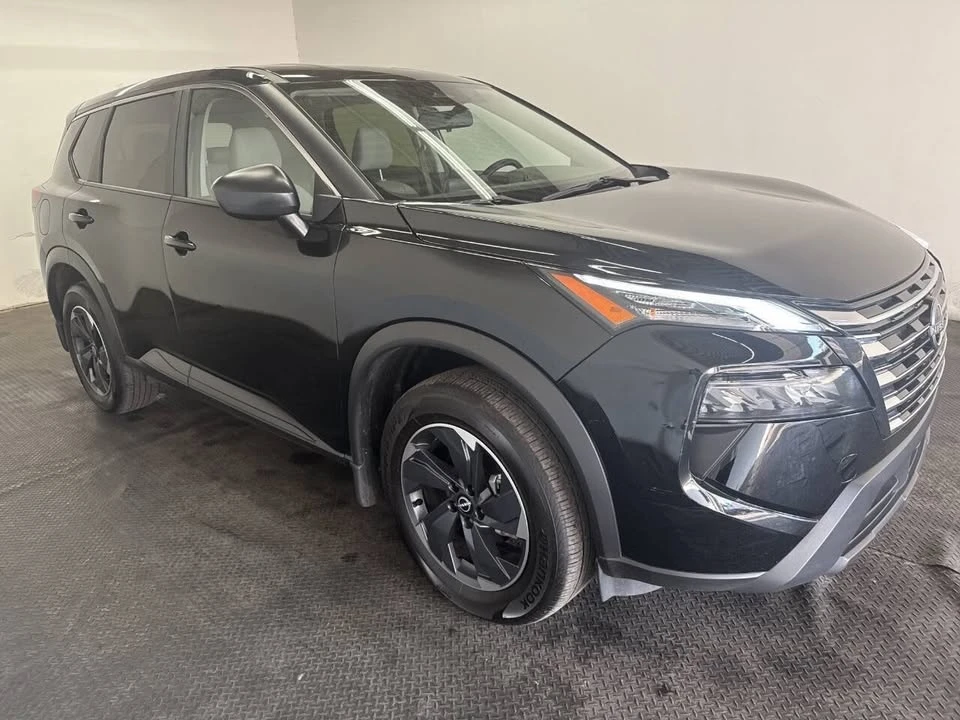 2024 Nissan Rogue - Image 2 of 14