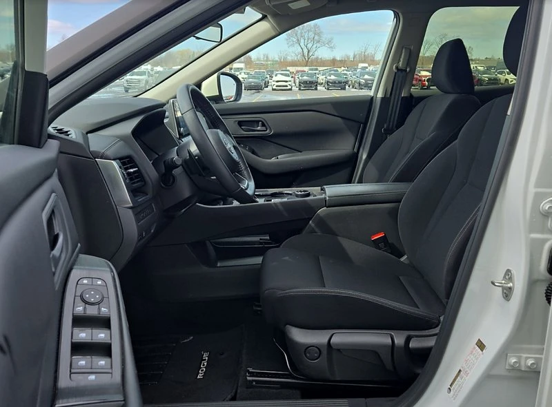 2024 Nissan Rogue - Image 4 of 6