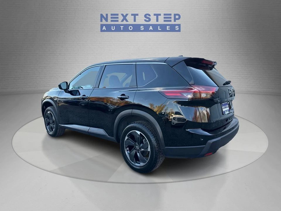 2024 Nissan Rogue - Image 5 of 20