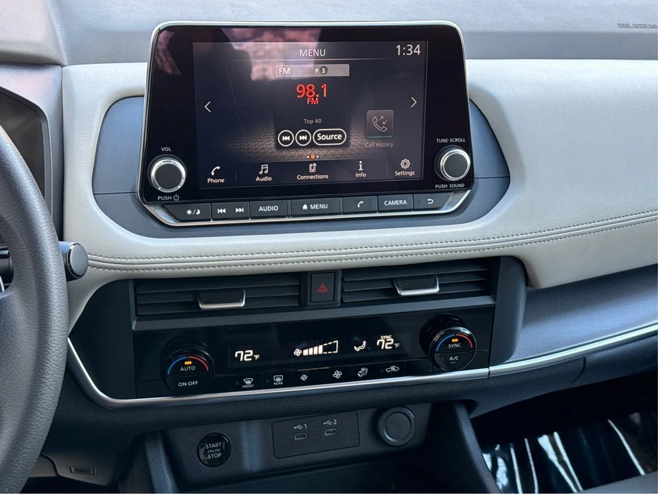 2024 Nissan Rogue - Image 12 of 20