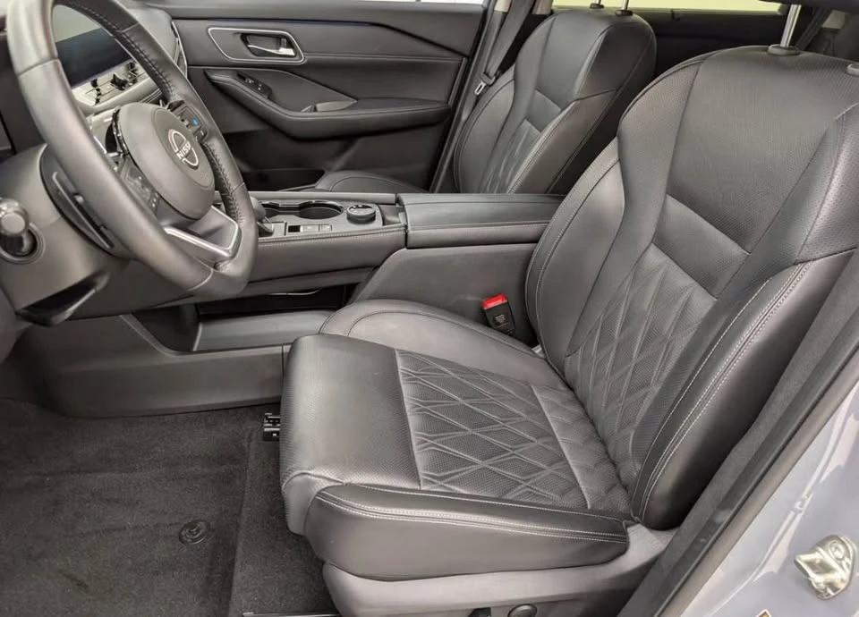 2024 Nissan Rogue - Image 10 of 11