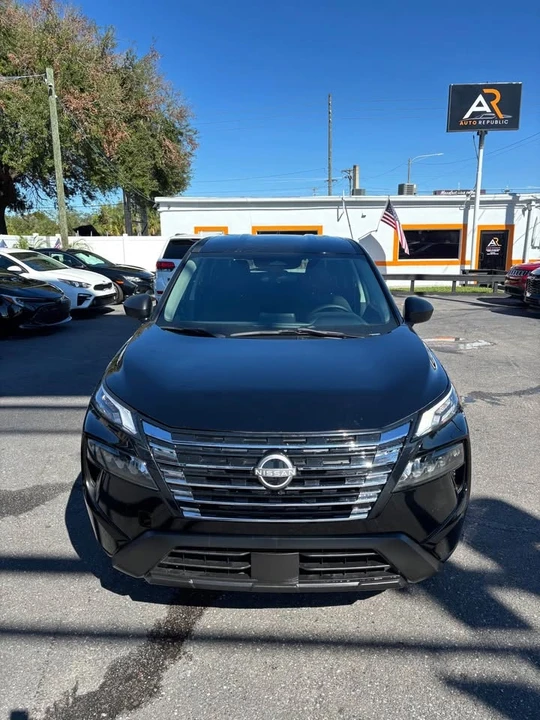 2024 Nissan Rogue - Image 3 of 12