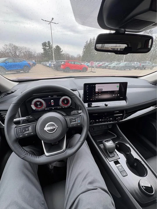 2024 Nissan Rogue - Image 7 of 8