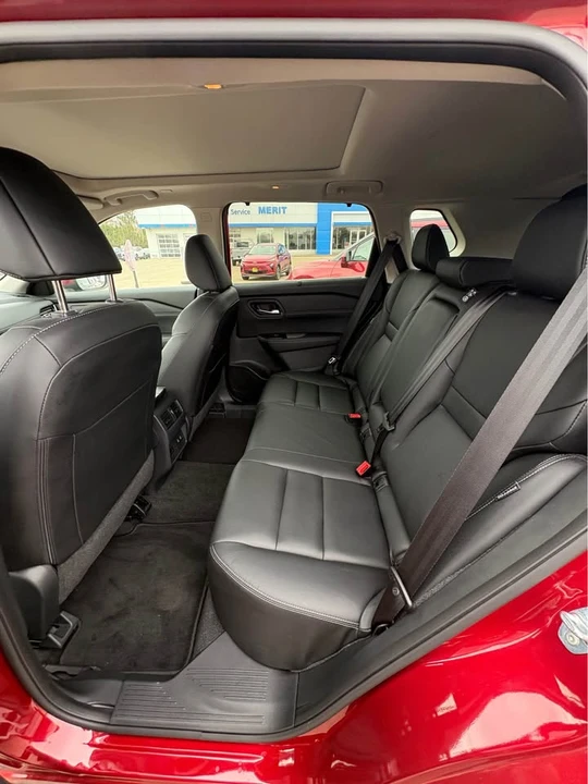 2024 Nissan Rogue - Image 6 of 8