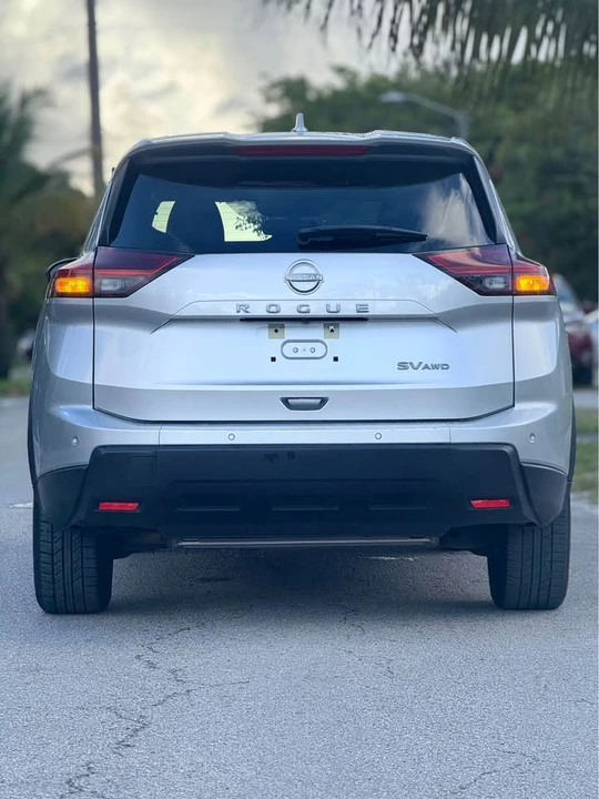 2024 Nissan Rogue - Image 7 of 17