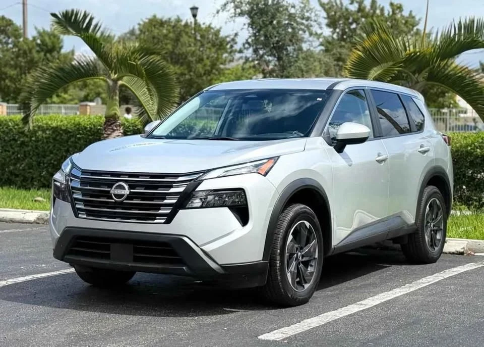 2024 Nissan Rogue - Image 4 of 7