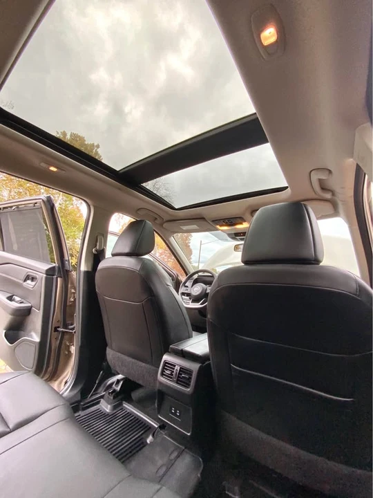 2024 Nissan Rogue - Image 18 of 19