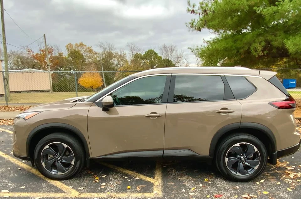 2024 Nissan Rogue - Image 3 of 19
