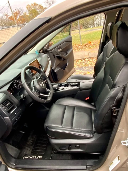 2024 Nissan Rogue - Image 8 of 15