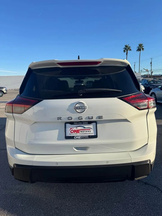 2024 Nissan Rogue - Image 6 of 14