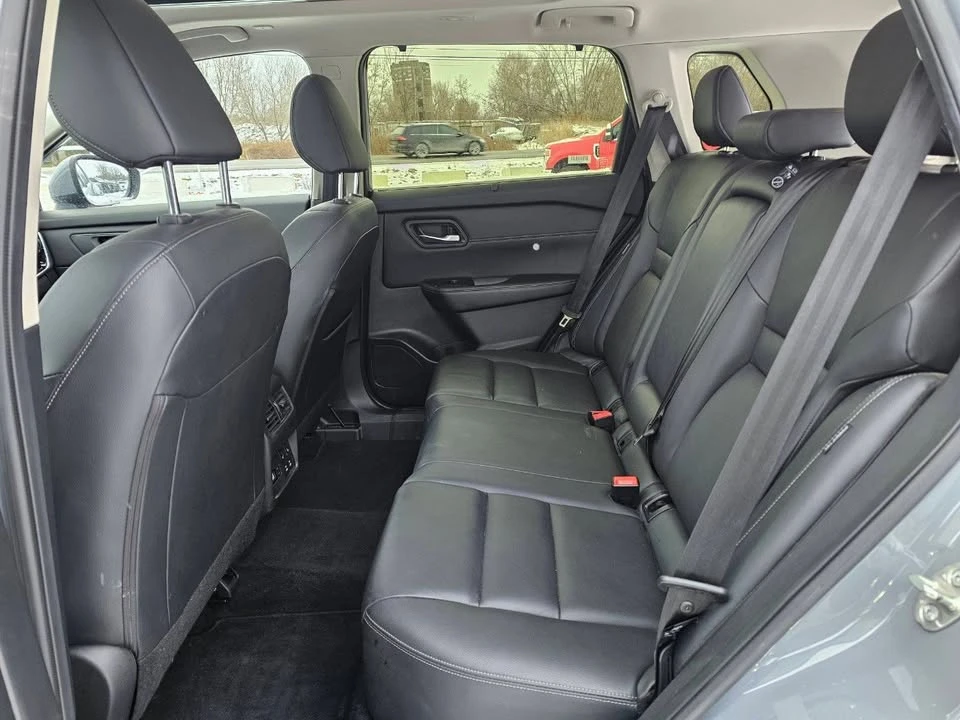 2024 Nissan Rogue - Image 18 of 20