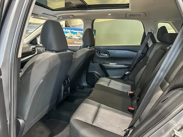 2024 Nissan Rogue - Image 4 of 18