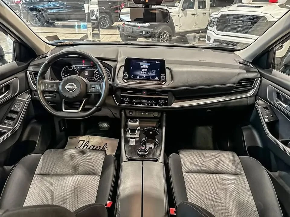 2024 Nissan Rogue - Image 3 of 18