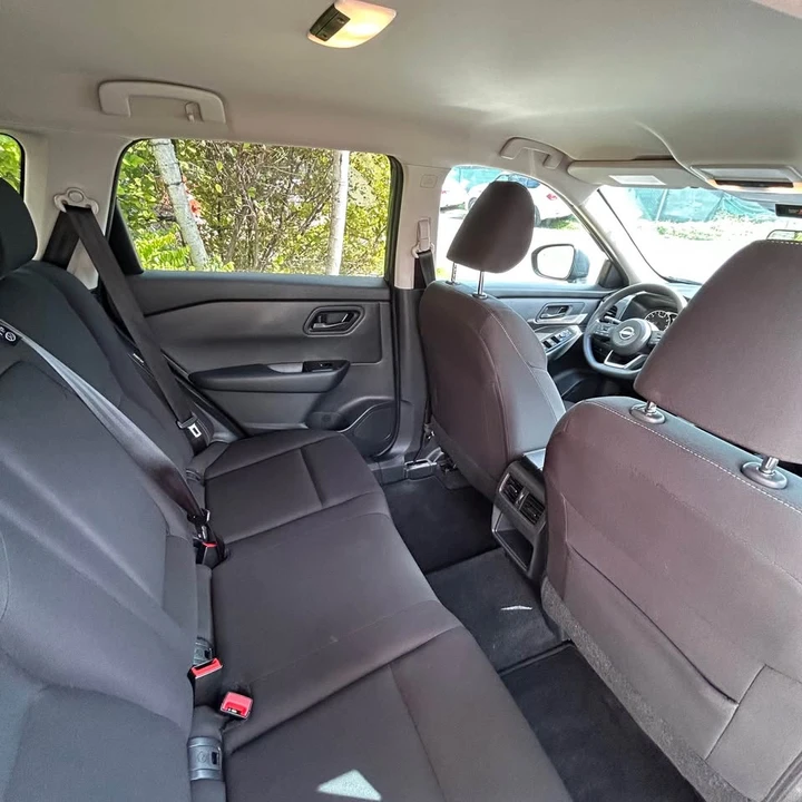 2024 Nissan Rogue - Image 9 of 11