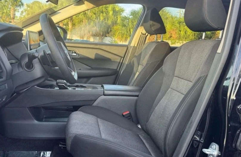 2024 Nissan Rogue - Image 7 of 12