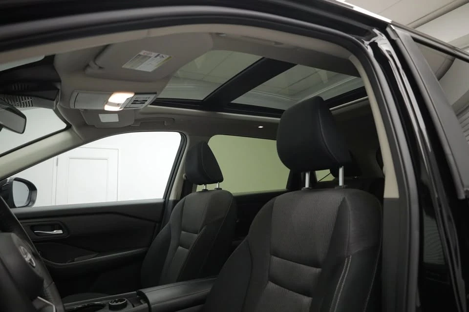 2024 Nissan Rogue - Image 9 of 14