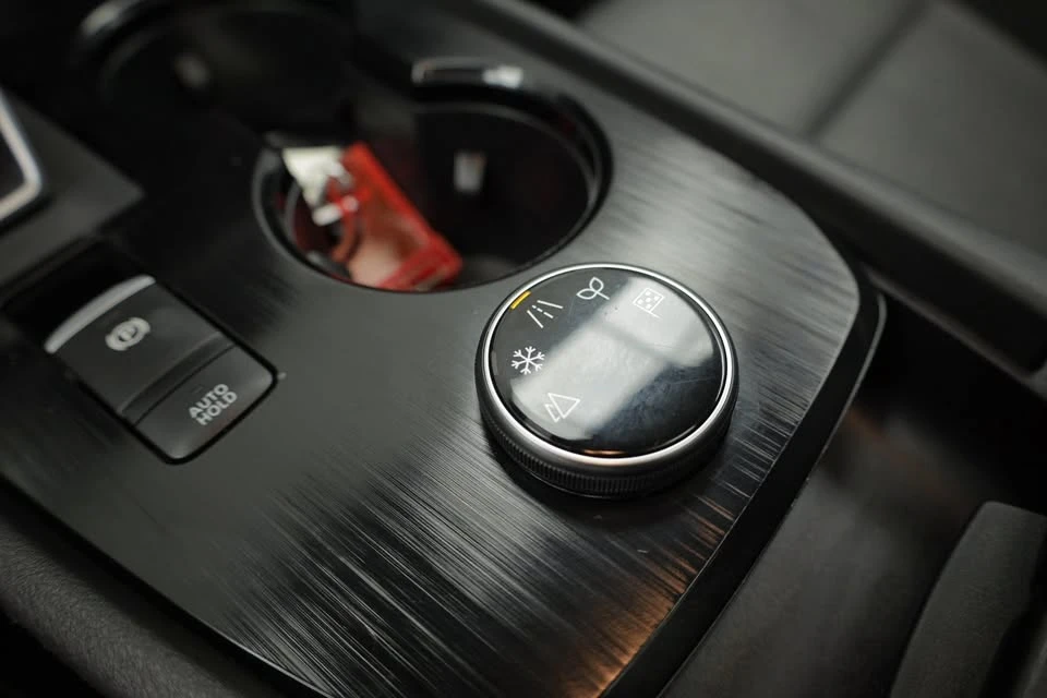 2024 Nissan Rogue - Image 13 of 14
