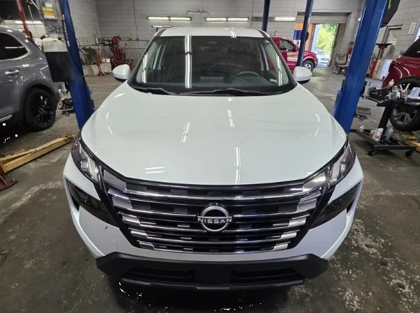 2024 Nissan Rogue - Image 2 of 3