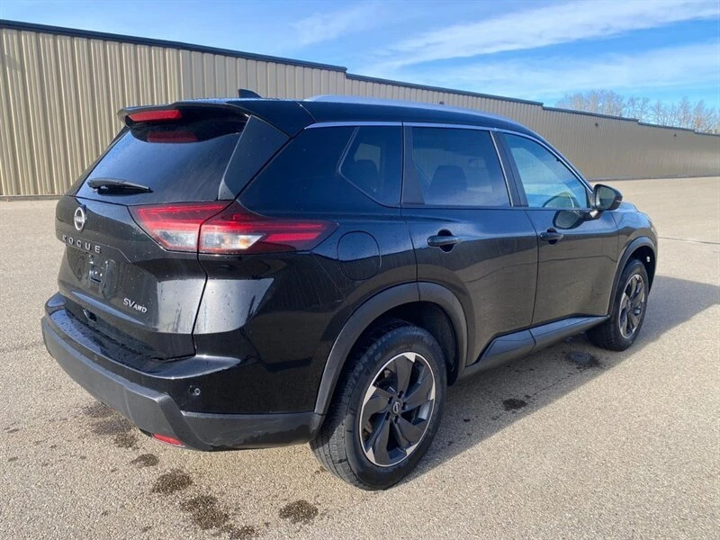 2024 Nissan Rogue - Image 5 of 17