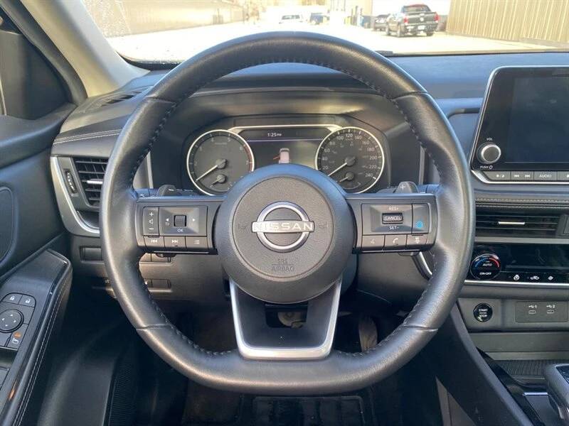 2024 Nissan Rogue - Image 11 of 17
