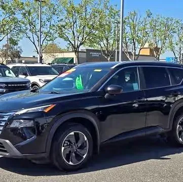 2024 Nissan Rogue SV FWD