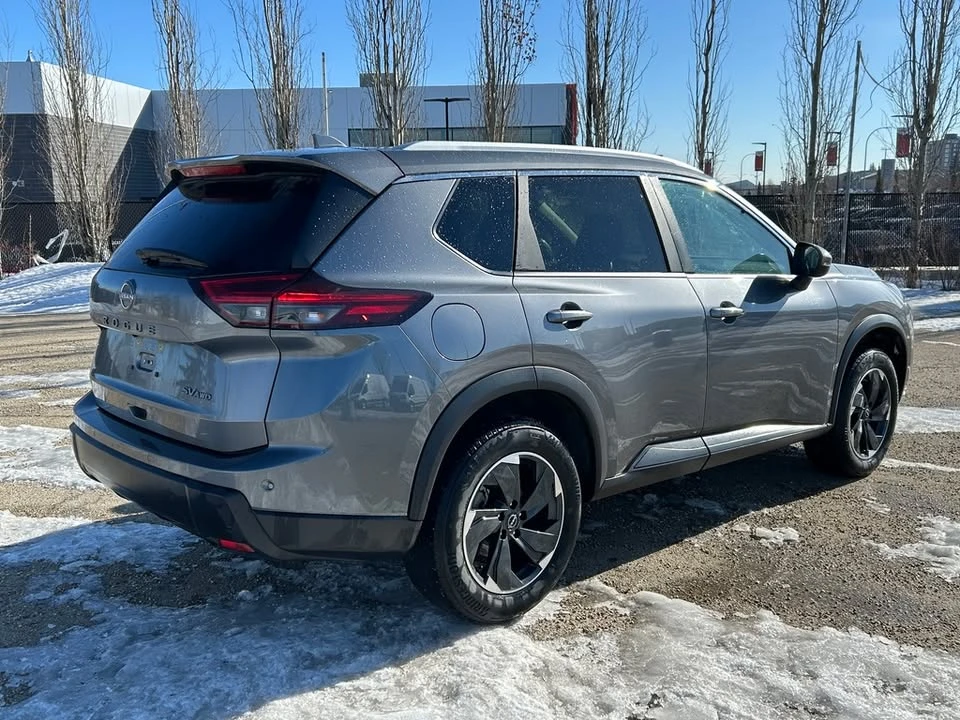 2024 Nissan Rogue - Image 2 of 20